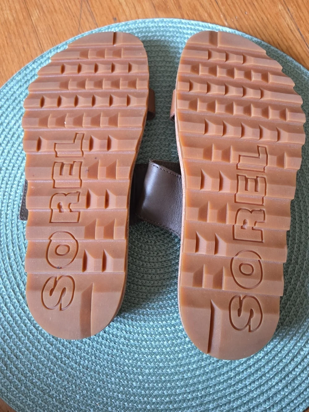 Sorel Two-Tone Brown Leather Slide Sandals with Gold Buckle